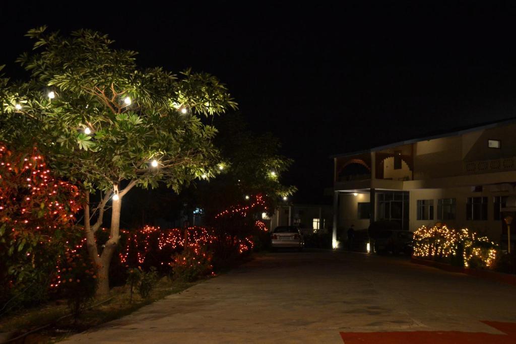 Swaraj Resorts Bharatpur Esterno foto
