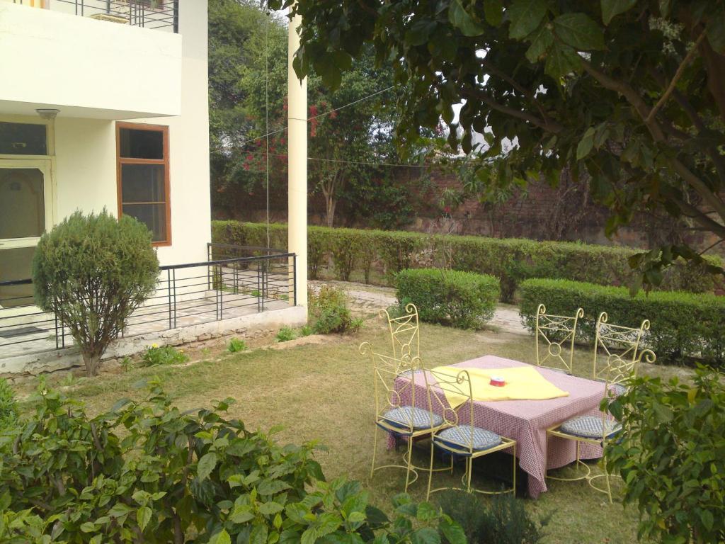 Swaraj Resorts Bharatpur Esterno foto
