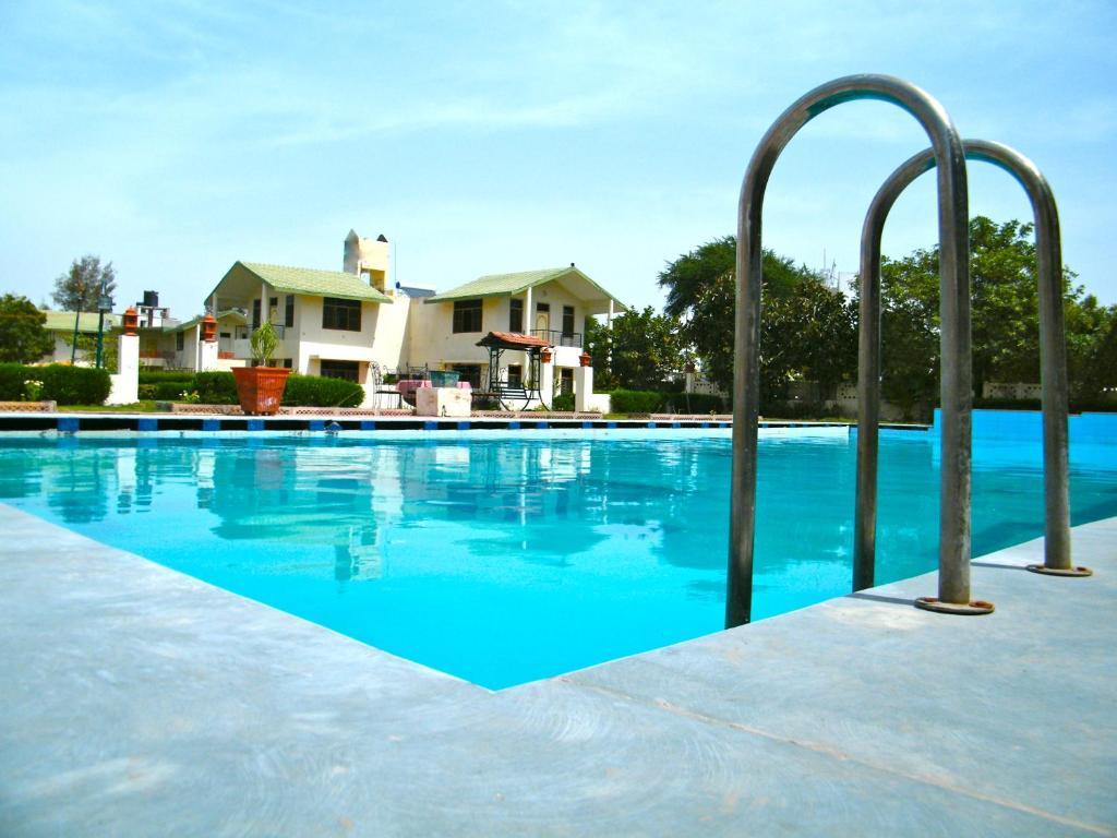Swaraj Resorts Bharatpur Esterno foto