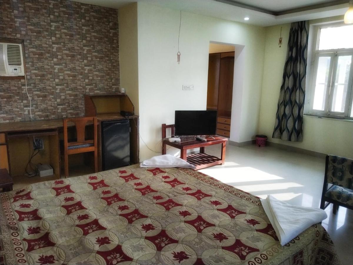Swaraj Resorts Bharatpur Esterno foto