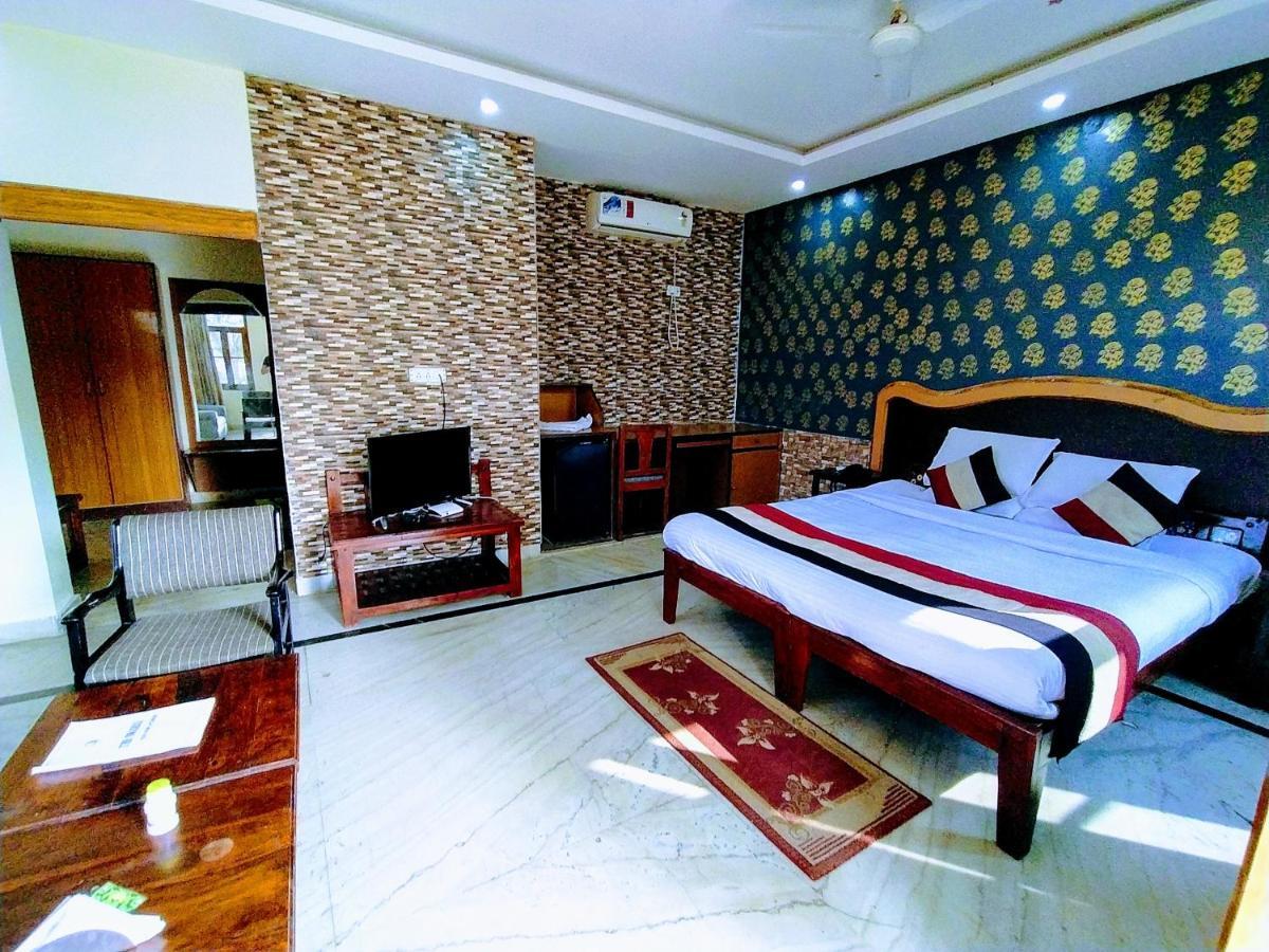 Swaraj Resorts Bharatpur Esterno foto