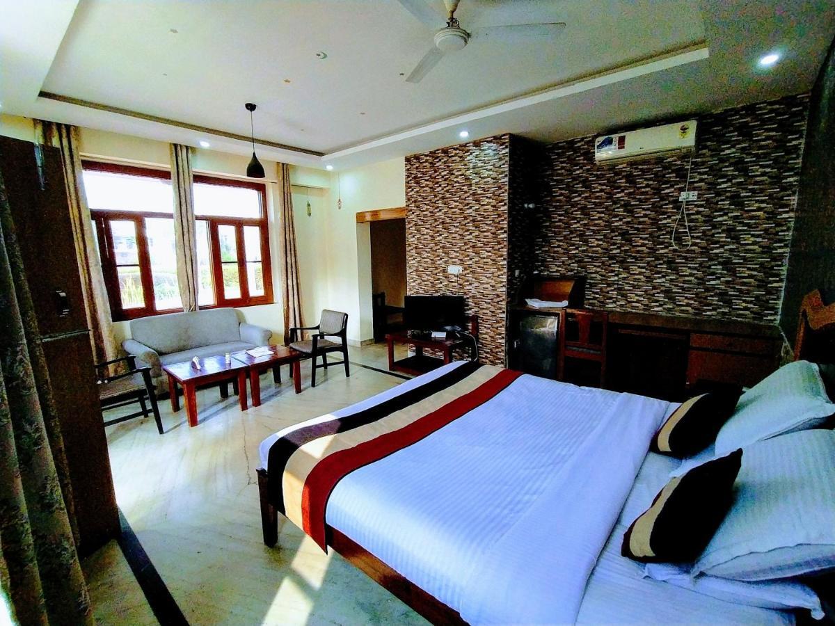 Swaraj Resorts Bharatpur Esterno foto